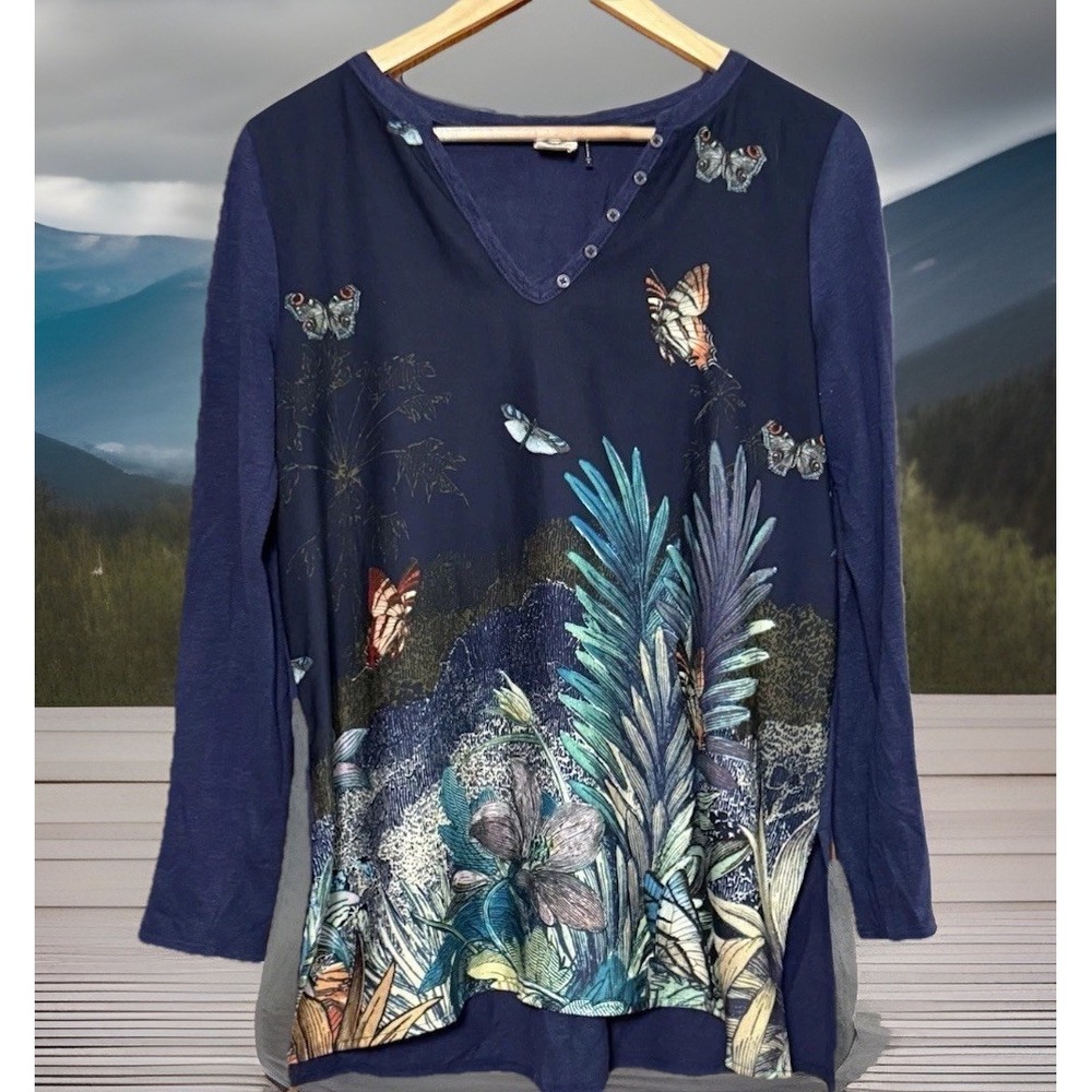 Akemi + Kin Anthropologie Top Womens Small Navy Blue Excellent Butterfly Linen